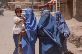 Care este singurul loc de muncă permis femeilor din Afganistan: „Ne este imposibil să trăim aici”